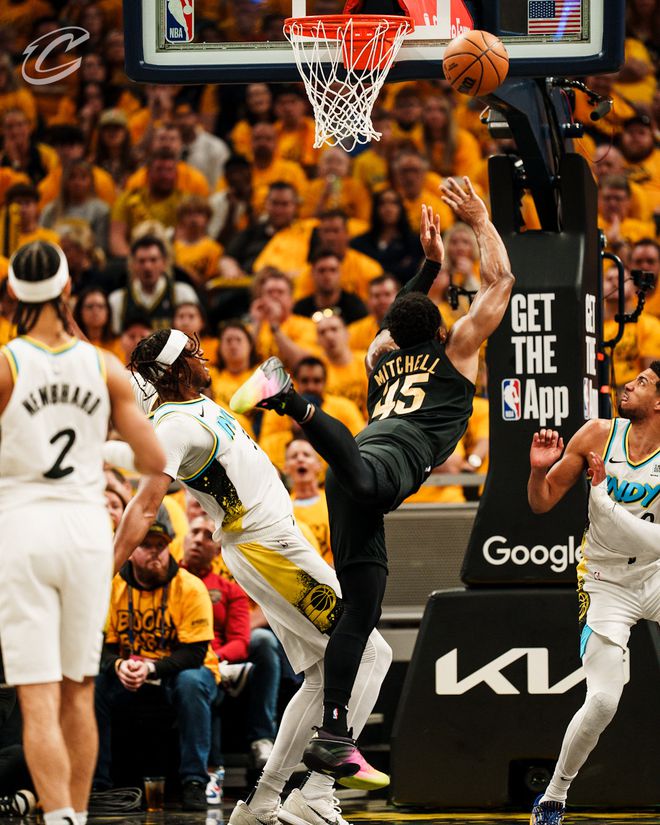 5月10日NBA季后赛：骑士强势反弹，米切尔43分率队扳回一城