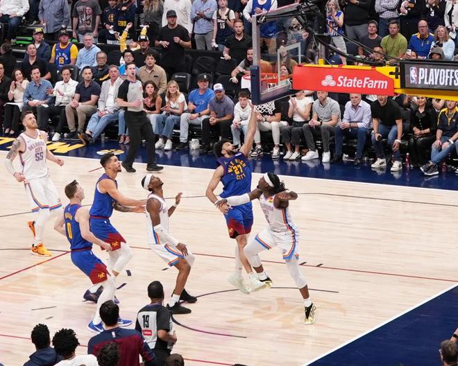 5月10日NBA半决赛：雷霆客场挑战掘金，大比分1-2落后遭重创