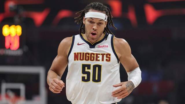 NBA季后赛第二轮第三场：骑士步行者、雷霆掘金赛况及东西部局势
