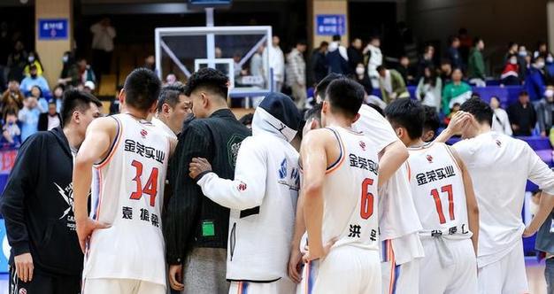 CBA现状堪忧：球队亏本卖球员，摆烂球队实力糟糕