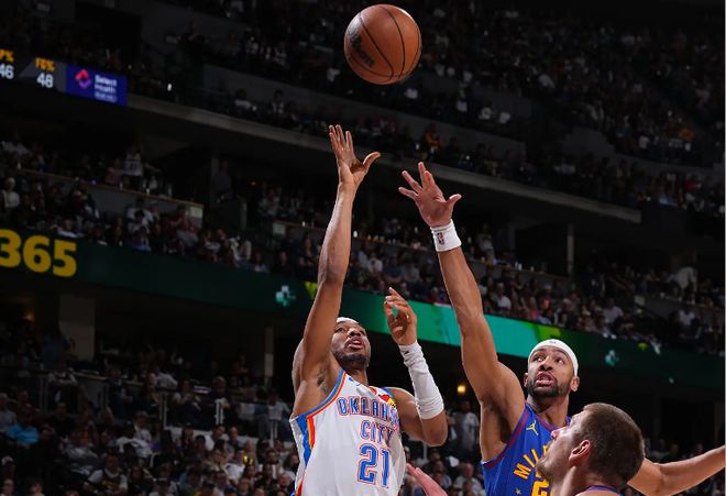 NBA西部半决赛G3：掘金险胜雷霆，威金斯表现稳定成亮点