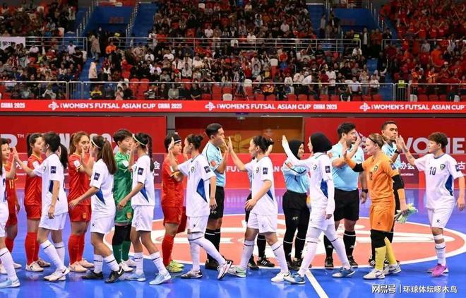 想每日接收体育资讯评论？关注！呼和浩特五人制女足激战正酣