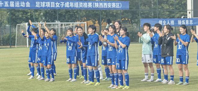 北京女足王妍雯等留洋球员为全运会回国参赛，外国友人难理解