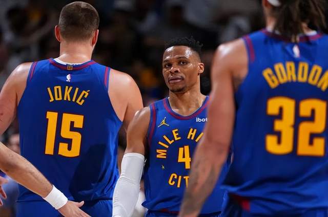 NBA季后赛激战：今日两场赛事赛果及第二轮前3场比分情况