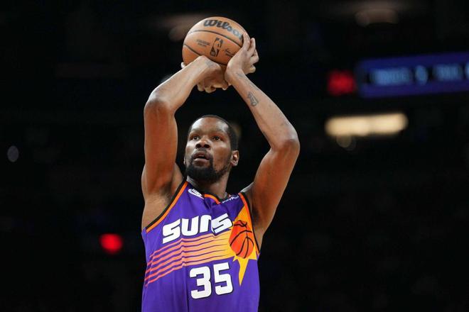 NBA 伟大得分手凯文·杜兰特生涯最高分仅 55 分，为何拿不到 60+？