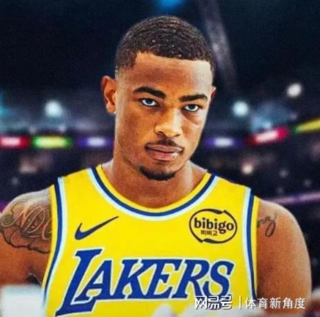 NBA夏季休赛期，洛杉矶湖人队重启与篮网队克拉克斯顿交易谈判
