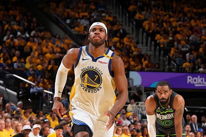 NBA西部半决赛：森林狼2-1领先，巴迪-希尔德表现出色