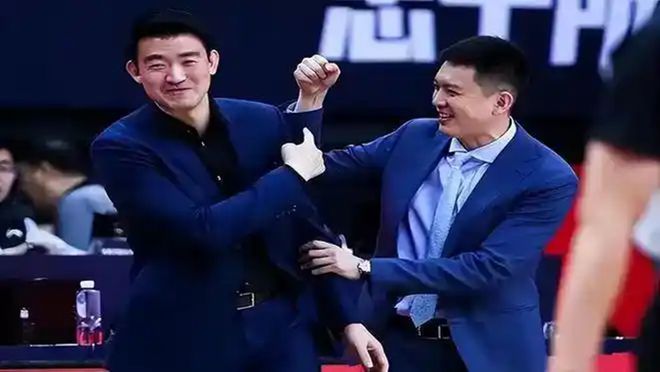 CBA半决赛裁判组合引热议：欧洲+亚洲国际裁判联手执法 考验英语沟通能力