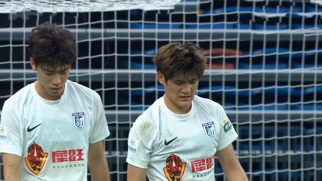 大连英博1-1深圳新鹏城：李国旭换人混乱致领先80分钟后被扳平