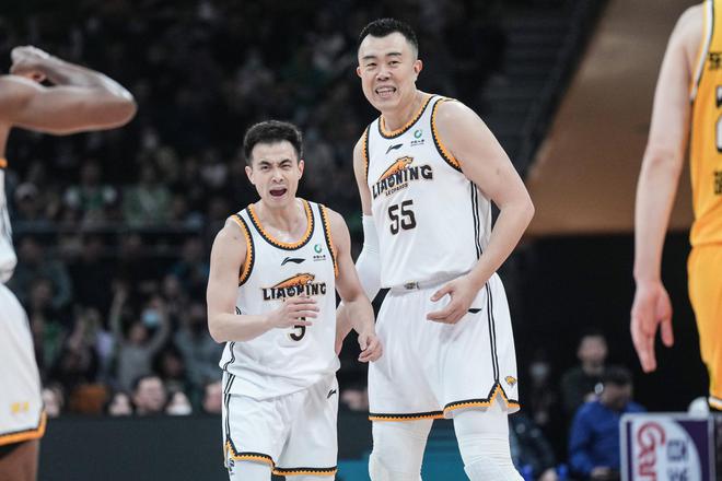 辽宁队90-109惨败广厦队，杨鸣王朝崩塌原因深度解析