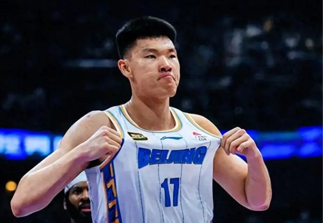 CBA 季后赛半决赛 G1：北京险胜山西，陈盈骏与杰曼高效发挥成关键